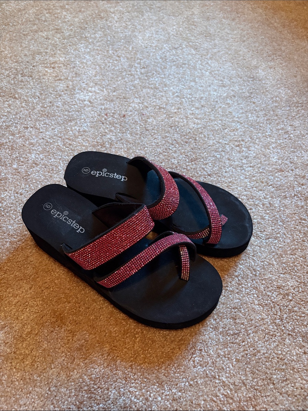 EpicStep Womens Pink Crystal Strap Sandals
